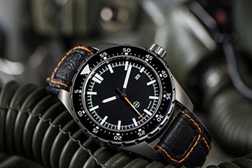 积家手表清洗机芯